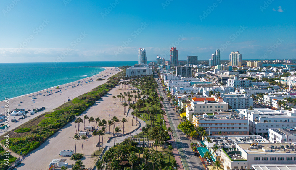 Fototapeta premium Miami city panorama with skyscrapers. Miami beach waterfront. Miami pier with south pointe. Miami shoreline.