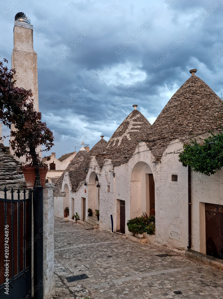Obraz premium domki trulli w Alberobello - Apulia Italy 