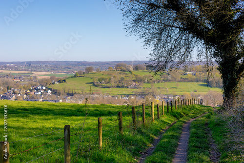 Foto Spring landscape, The terrain of hilly countryside in Zuid-Limburg, A hamlet on
