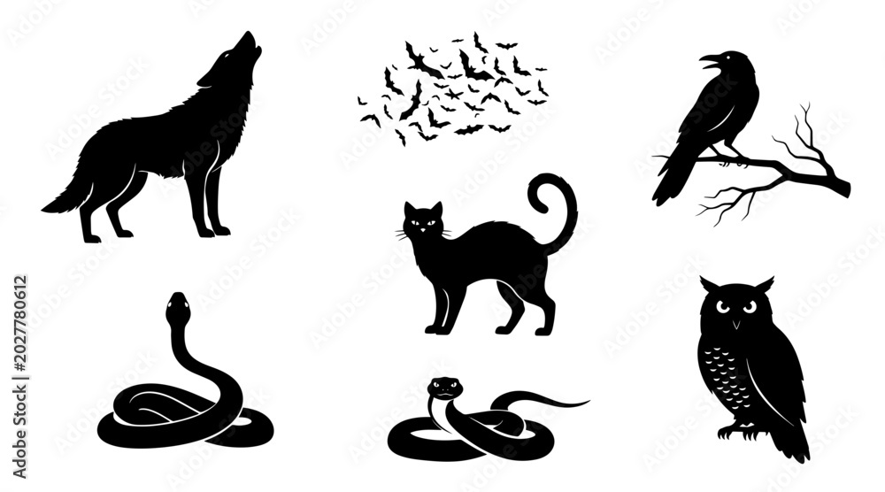 Obraz premium Collection of Black Silhouettes: Howling Wolf, Cat, Snakes, Raven, Owl, and Bats for Halloween or Horror Themes