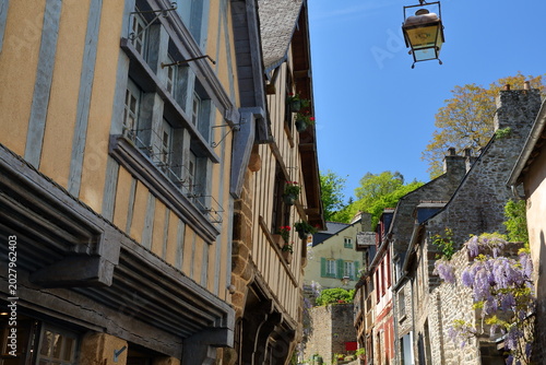Schilderij op canvas Jerzual street in Dinan, Brittany, Cotes d'Armor, France, with half-timbered med