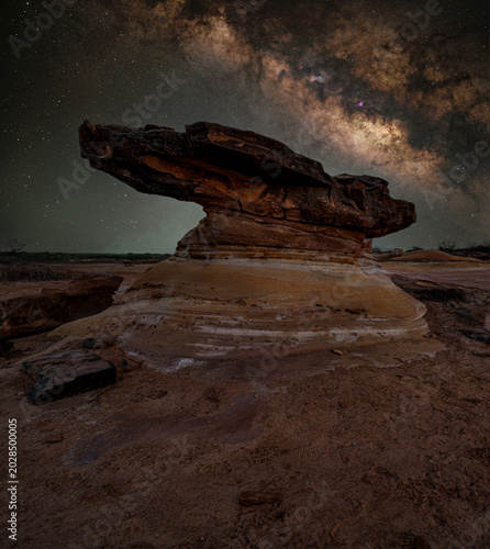 Obraz na plátně rock formation at Liyari river bed of Kutch