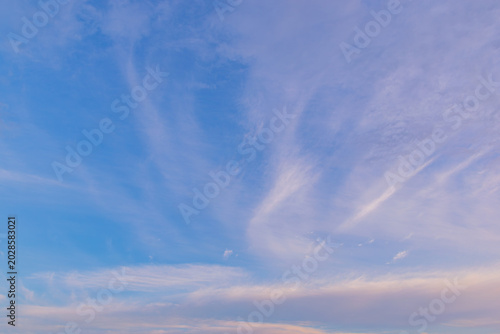 ゆらめく夕雲
