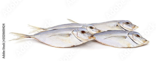 Foto Dried vomer fish group on background.
