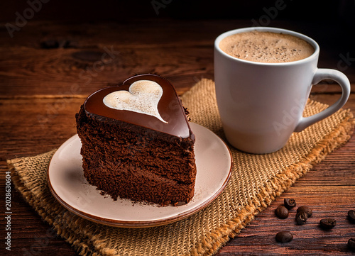 Café y pastel.