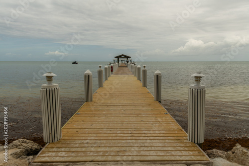 Canvas Print Beautiful coastal Islamorada vista on an overcast day, Florida Keys, Southern Fl