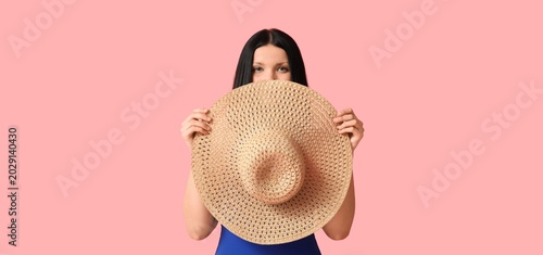 Beautiful young woman in st...
