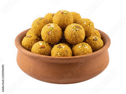Besan ladoo with delicious gram flour texture