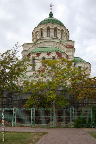 Foto Vladimir Cathedral is close-up. Astrakhan, Russia