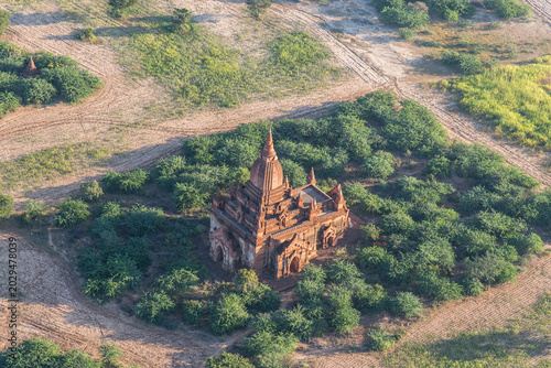 survol du site de Pagan au Myanmar