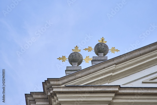 Fotografi Architectural detail on top of the baroque Church of St