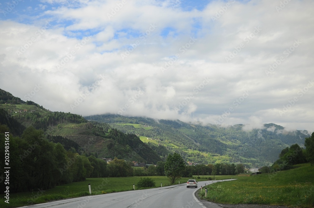 Fototapeta premium Austrian mountain road