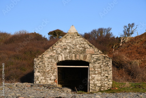 Tableau sur toile Stone Boathouse