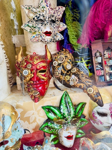 venetian carnival masks