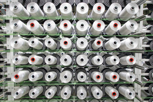 Industrial production of nylon fibers for sack manufacturing