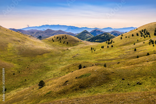 Tableau sur toile High plateau landscape in the Apennines, Abruzzo, Italy