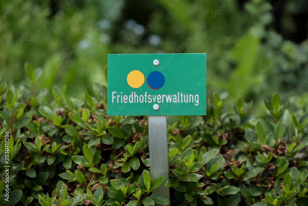 Fototapeta premium Friedhof, Grabstein, Statue