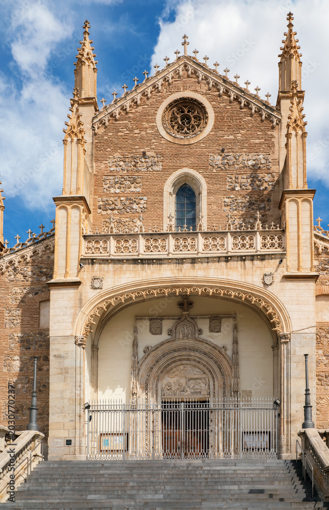 Obraz premium Parish Church of San Jeronimo El Real in Madrid, Spain. The church was built at the beginning of the 16th century in the Spanish Gothic style and is located next to the Prado Museum.