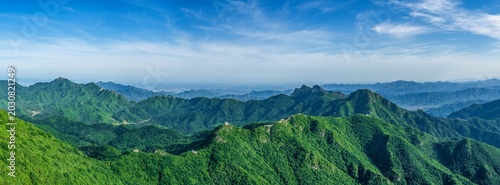 Cuadro en lienzo Epic Panorama Majestic Jiankou Wild Great Wall Winding Over Endless Summer Mount