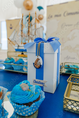 wedding, gift, party, white, reception, decoration, sugared-almond, celebration, ribbon, box, bride and groom, event, ceremony, baptism, bow, flower, guest, closeup, sweet, package, packet, food, conf