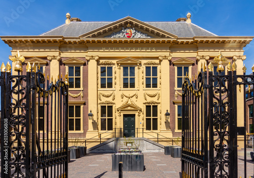 Slika na platnu Maurice House (Mauritshuis) - art museum in center of Hague, Netherlands