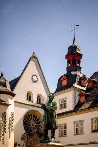 Denkmal des Physiologen Johannes Müller von 1899 auf dem Jesuitenplatz in Koblenz, Rheinland-Pfalz, Deutschland, Europa.