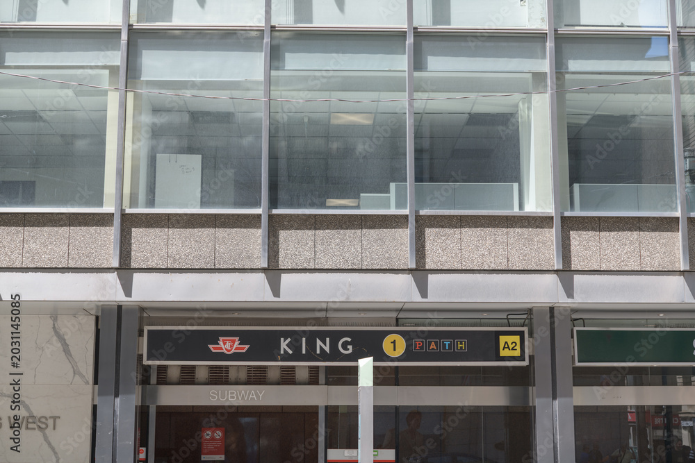 Naklejka premium King station, Line 1, northwest corner at Yonge St, Toronto