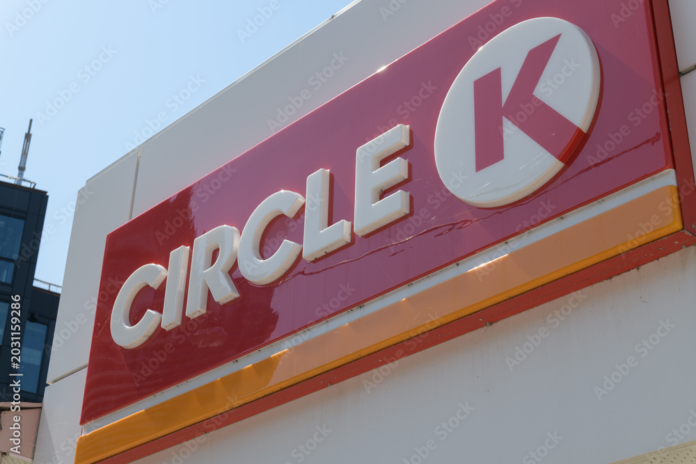 Naklejka premium close-up of Circle K convenience store sign at 150 Dupont St (at Davenport Rd), Toronto