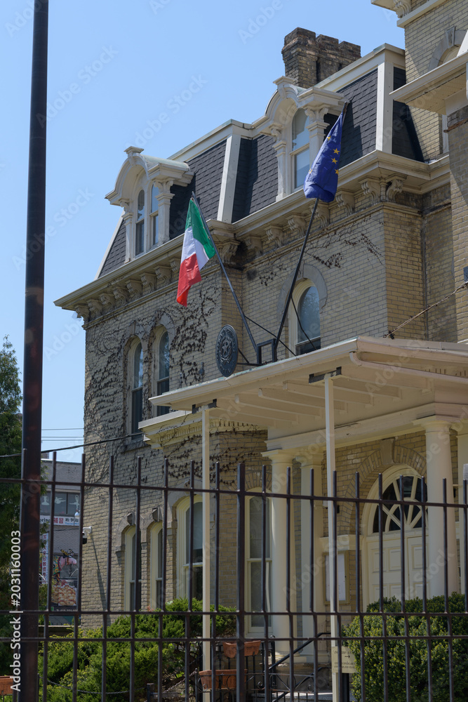 Naklejka premium exterior of Consulate General of Italy 136 Beverley St, Toronto (Chudleigh, George Lissant Beardmore House)