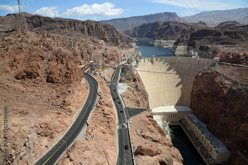 Roads and Hoover Dam - the border of Arizona and Nevada