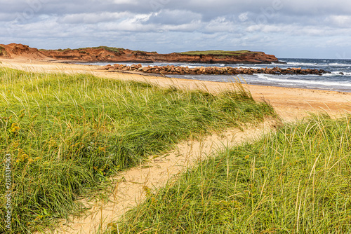Fényképezés Belle-Anse Iles de la Madeleine vue sur la plage et rocher