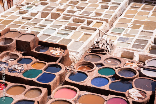 Schilderij op canvas Traditional leather tanneries in Fez, Morocco