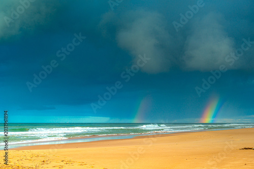 PRAIA DE GUARAJUBA, BAHIA, BRASIL 