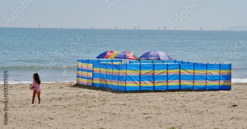 Bild auf Leinwand Wind- und Sonenschutz am Strand von Bournemouth