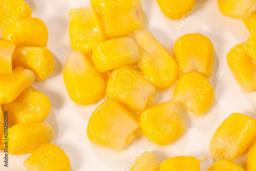 Schilderij op canvas Sweet Corn Kernels in Milk - Nutritious Ready-to-Eat Gourmet Meal Ingredient