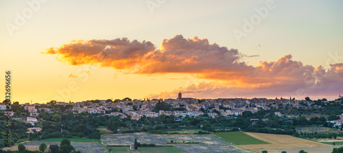 Tableau sur toile Sunset over hilltop Puimoisson village, Provence France