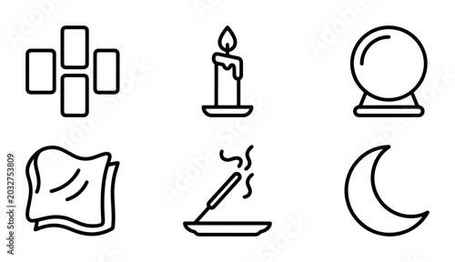 Foto Mystic Icons: Tarot, Candle, Crystal Ball, Incense, Moon, Cloth Vector Set