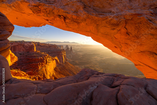Tableau sur toile Sunrise at Mesa Arch