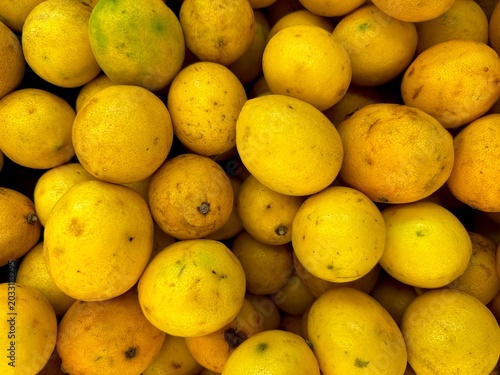 yellow apples background