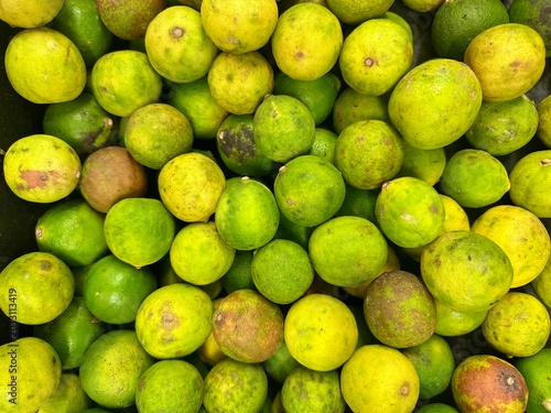 green apples in the market