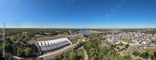 Fotografía Aerial park scene with dam, walkway, hiking trail, pond, hydroelectricity, etc