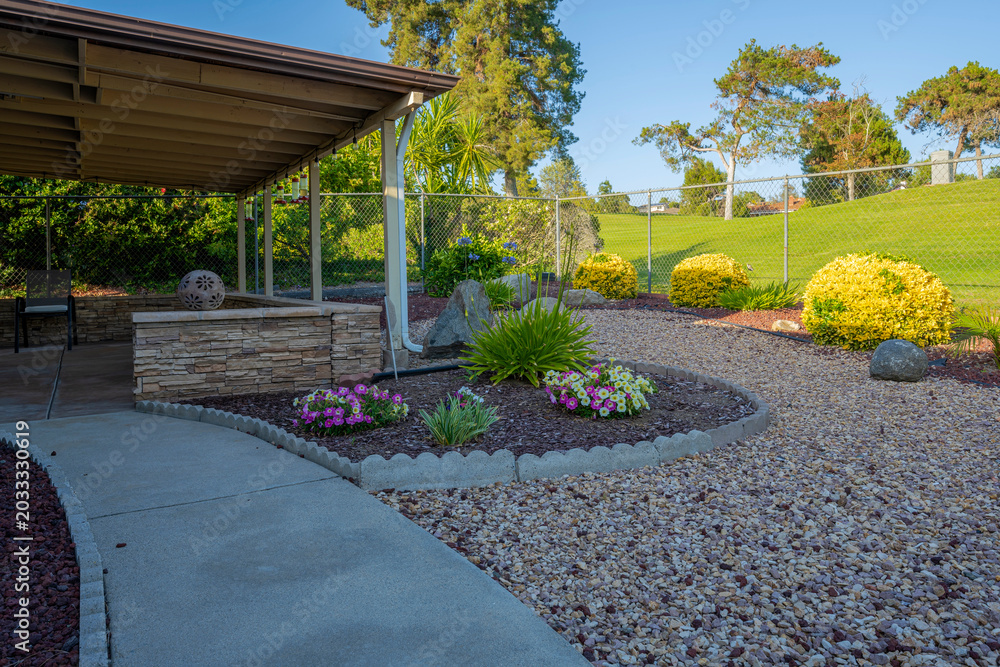 Obraz premium Backyard home and garden California.