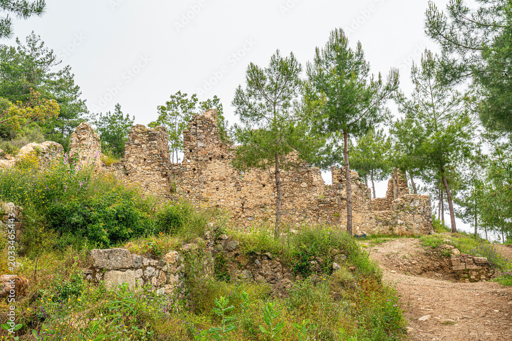 Fototapeta premium The scenic views of Syedra was an ancient port city in region of ancient Cilicia, Pamphylia, or Isauria in Turkey between Alanya and Gazipaşa, include a temple, a theater, shops, bathhouse, town walls