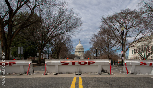 Φωτογραφία Stop barricade at Capitol security zone