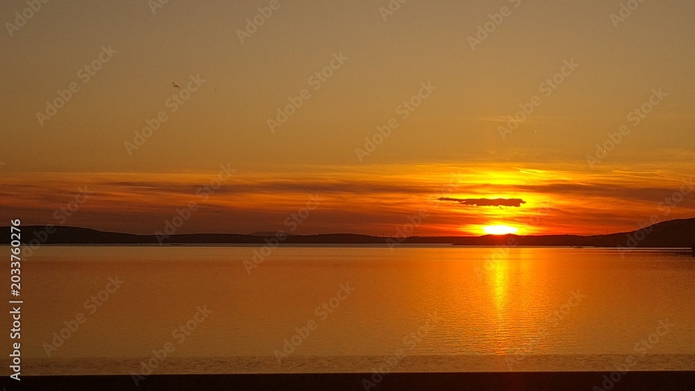 Obraz premium sunset over the sea