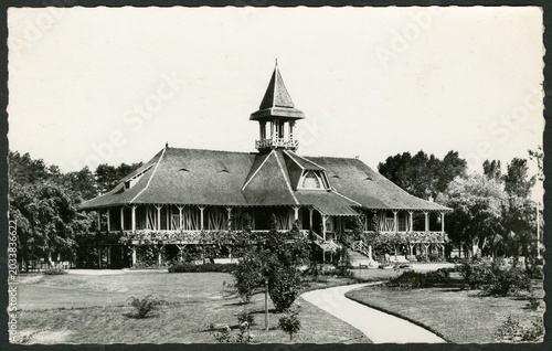 VICHY.ALLIER.FRANCE.LE GOLF.