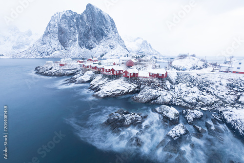 Fotografie Hamnoy rorbuer and bay in a winter day. Lofoten, Norway