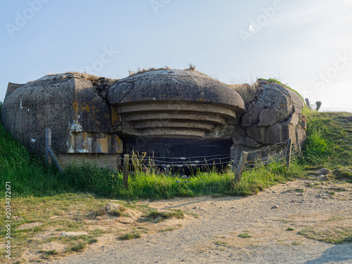 Batterie de Longues-sur-Mer ,casamatas de hormigón armado, cada una equipada con un cañón naval checoslovaco Skoda de 150 mm y un alcance aproximado de 20 kilómetros. Viajando por Normandía , 2022