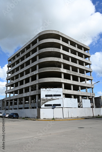 construction of a large building