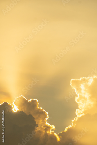 Foto Dramatic clouds at sunset
